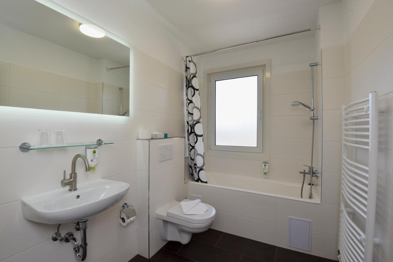 אוברהוף Hotel Zum Gruendle מראה חיצוני תמונה