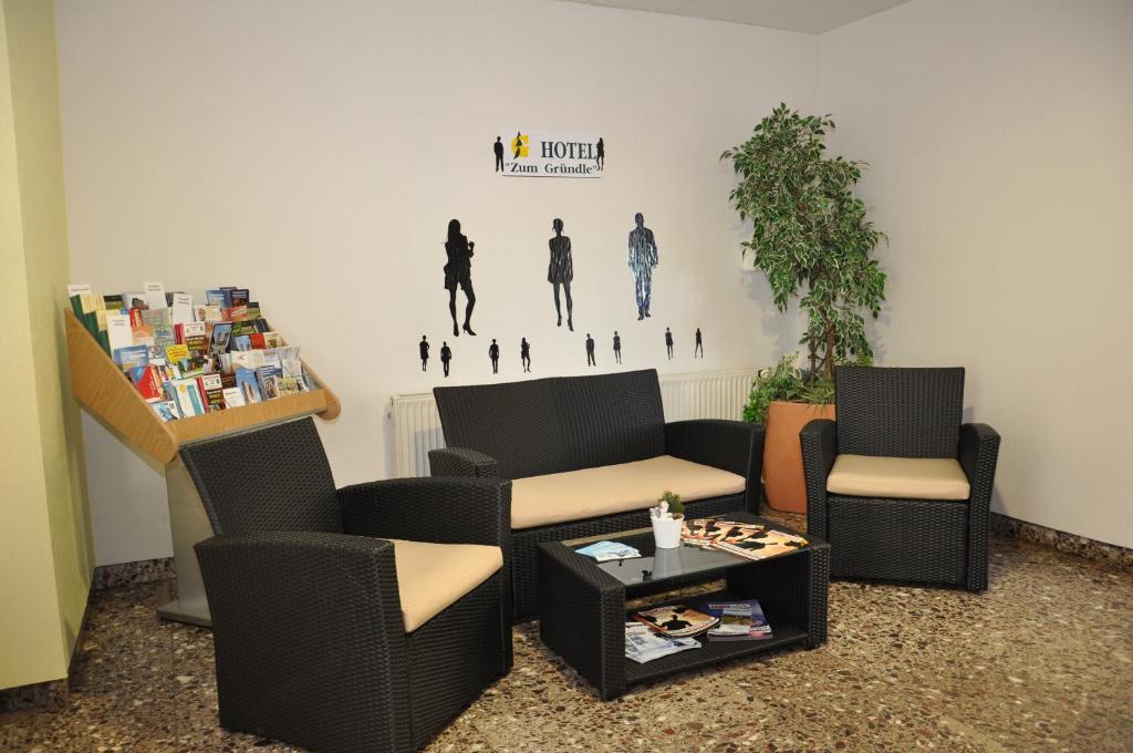 אוברהוף Hotel Zum Gruendle מראה חיצוני תמונה