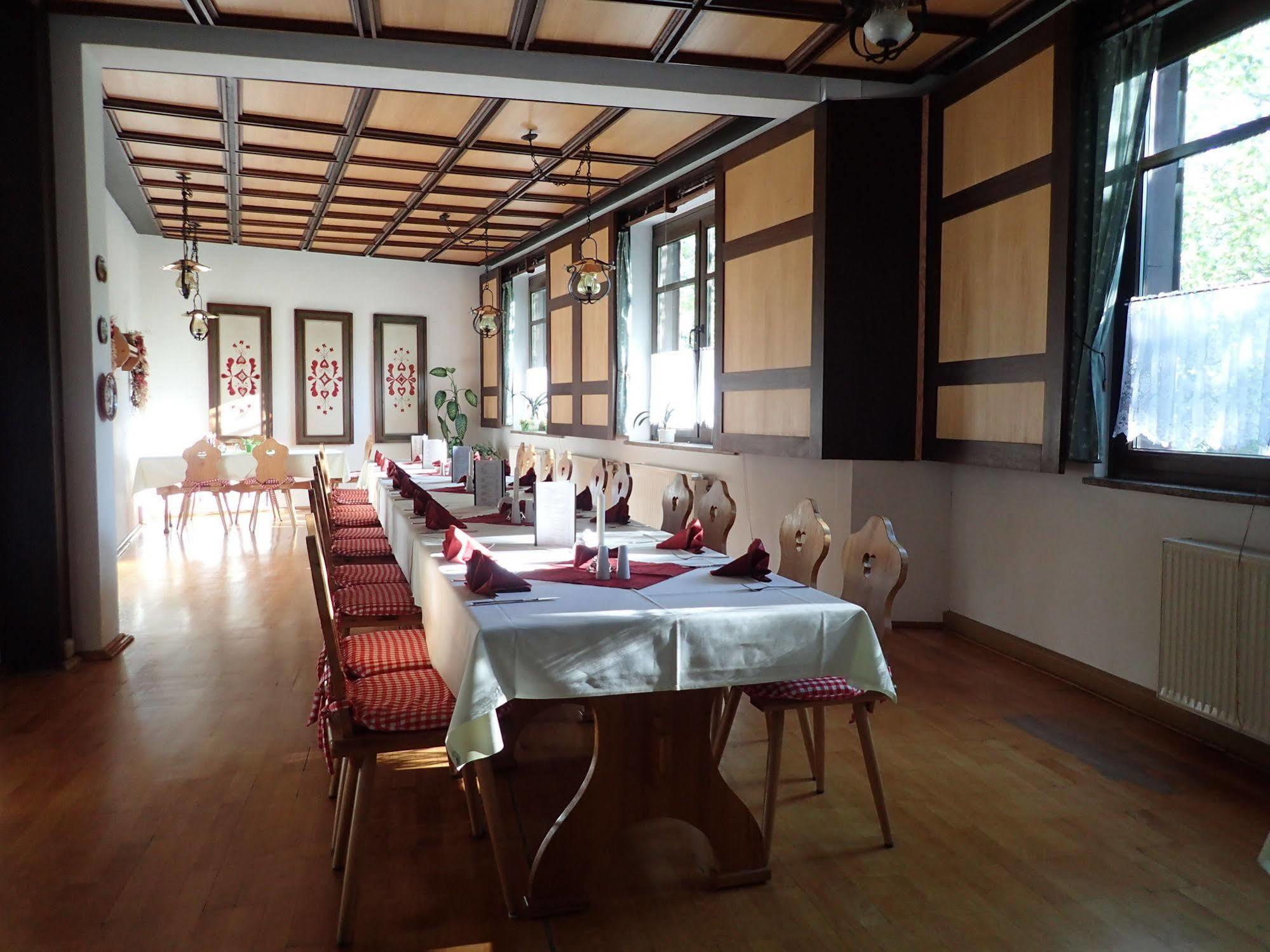 אוברהוף Hotel Zum Gruendle מראה חיצוני תמונה