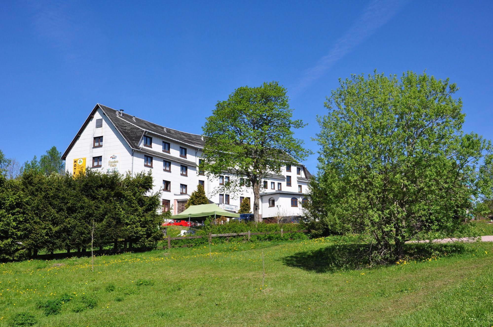 אוברהוף Hotel Zum Gruendle מראה חיצוני תמונה